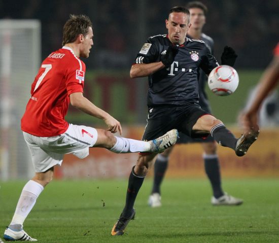 队提供了学 队提供了学